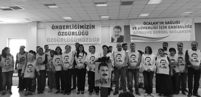 50 siyasetçinin süresiz açlık grevi başladı